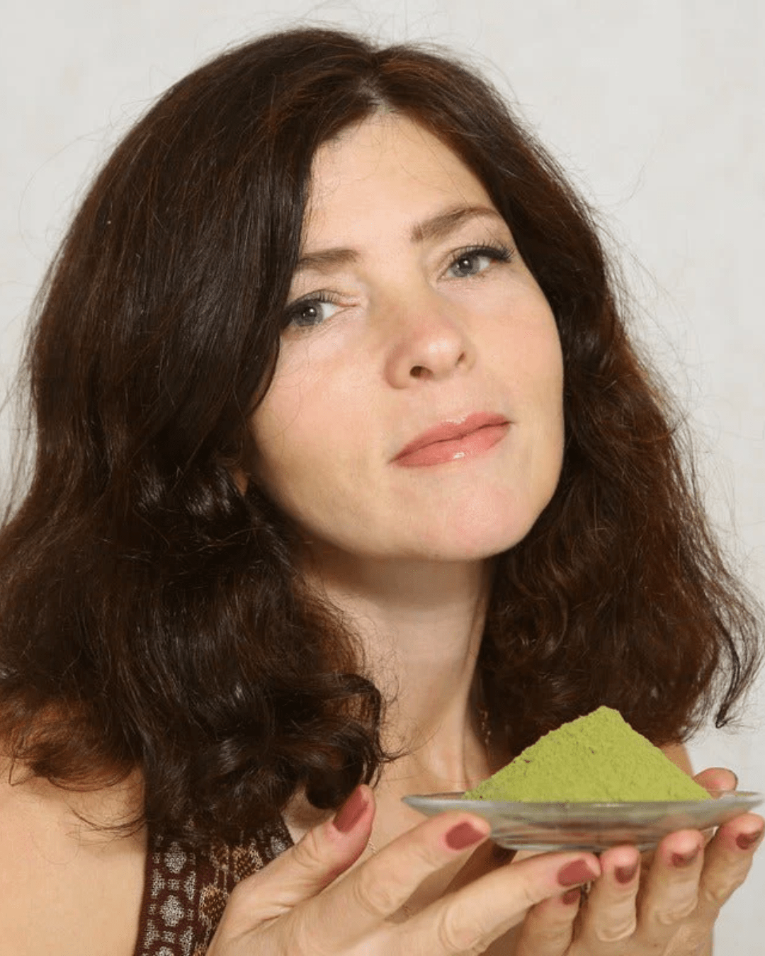 La coloration végétale : bienfaits et conseils d’utilisation pour des cheveux éclatants !