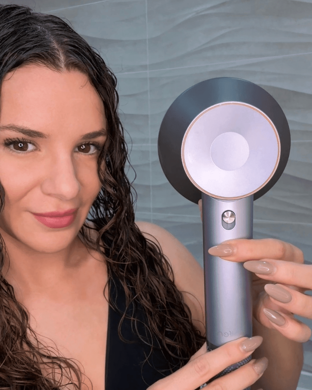 Quel sèche-cheveux choisir pour ne pas s'abîmer les cheveux ?